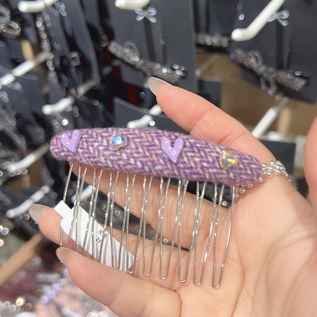 非金属紫色爱心插梳