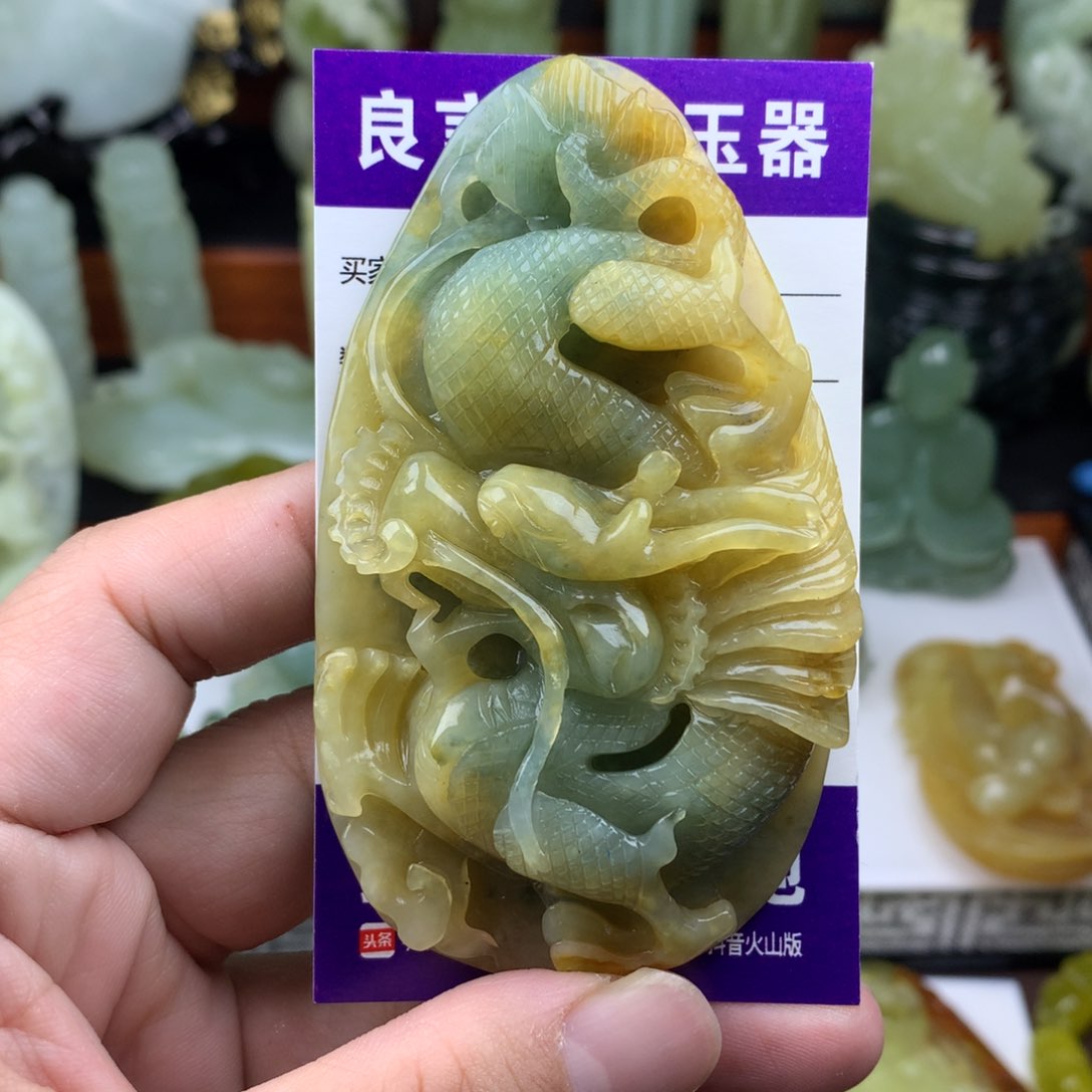 岫玉手把件未镶嵌