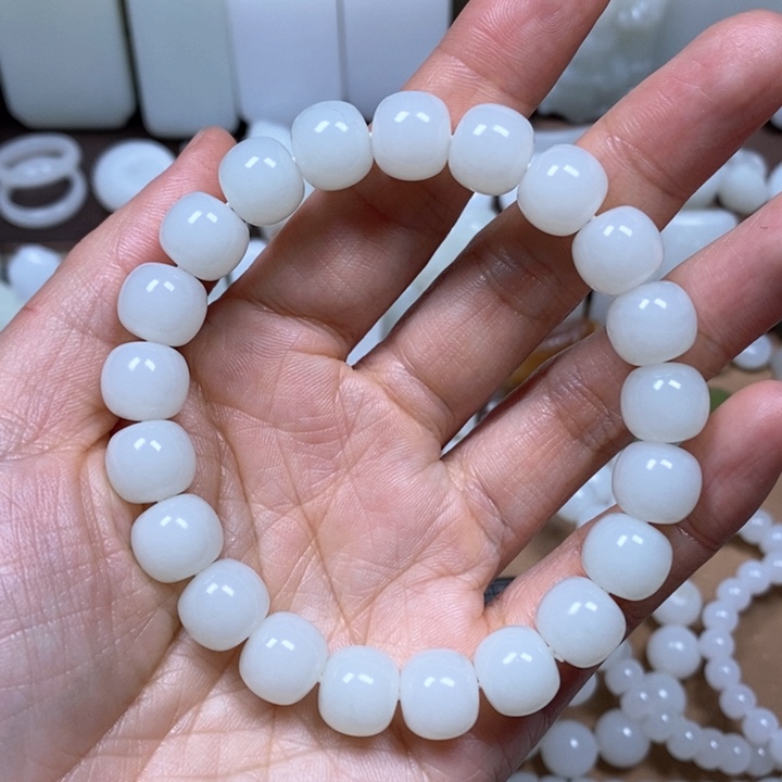 和田玉挂件未镶嵌大**贸