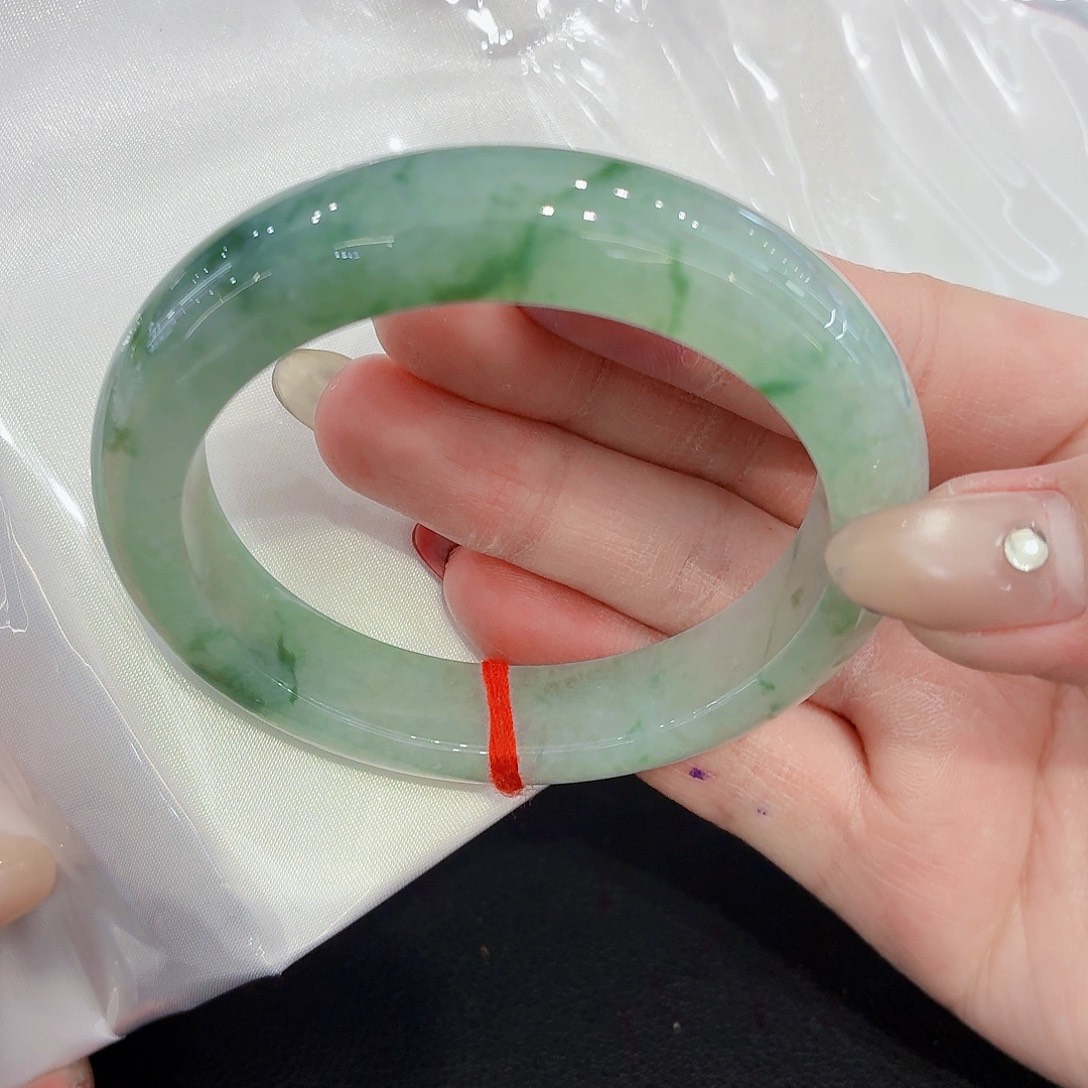 翡翠未镶嵌手镯翡翠56-55圈口（强推）