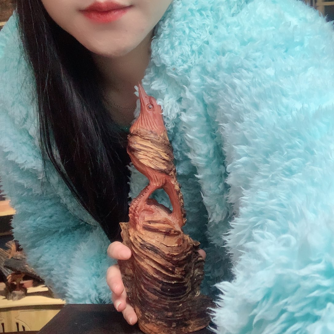 香榧木周***鱼琥珀木琥珀木摆件