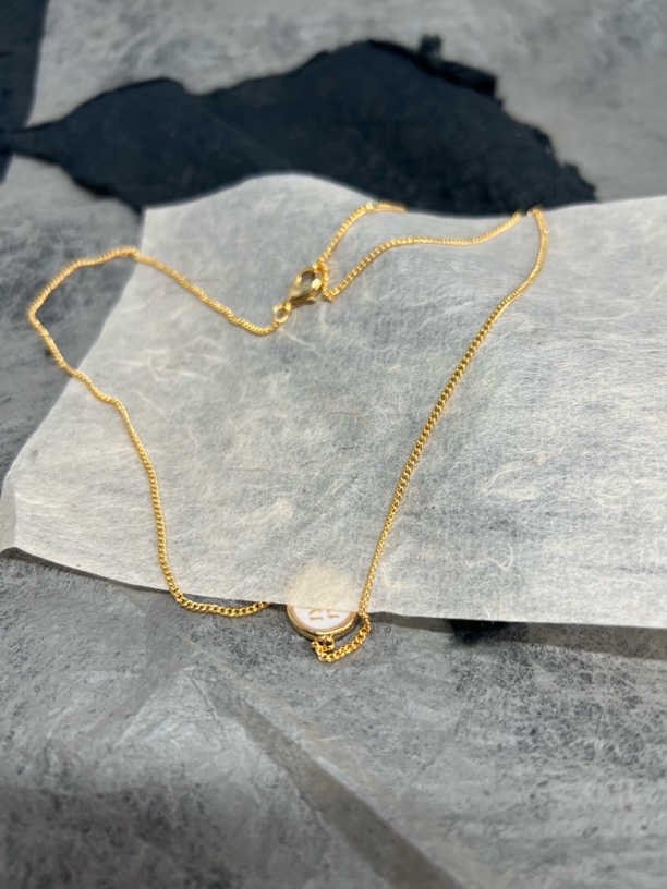 铜合金项链 A383女款金色滴釉妹妹圆饼高级气质项链