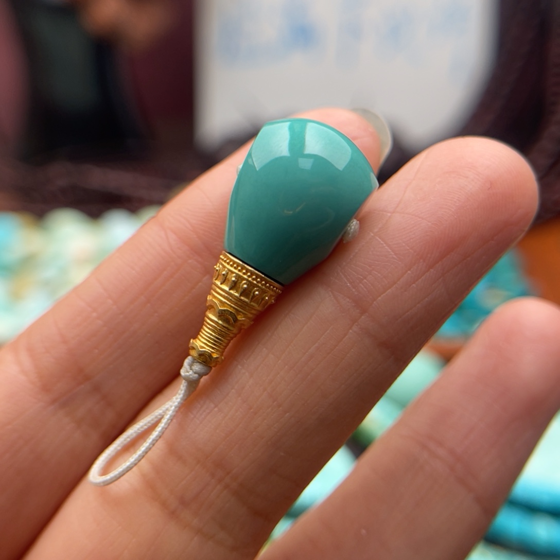 绿松石珠宝奇石18K金镶嵌