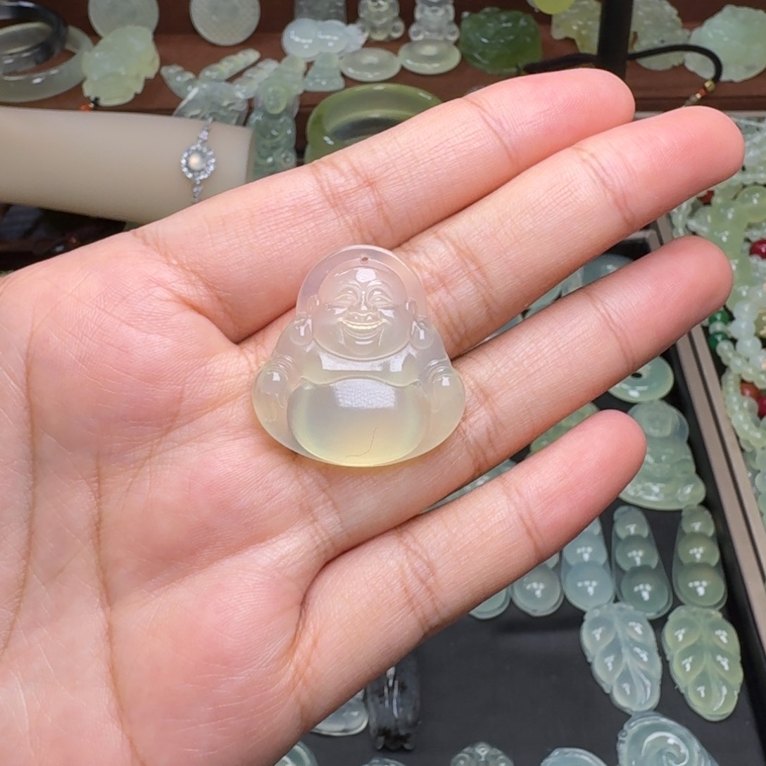 蛇纹石玉未镶嵌颈饰