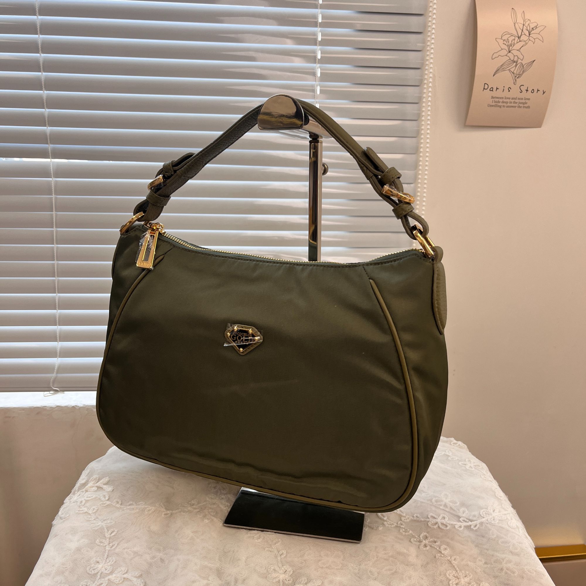 P家同款尼龙面料防泼水女式包斜挎包