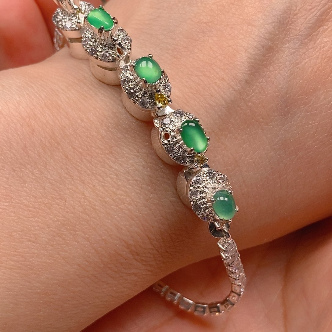 翡翠戒指未镶嵌翡翠蛋面