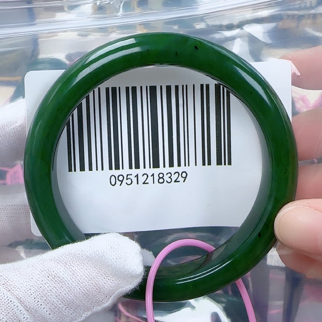 和田玉（碧玉）手镯未镶嵌60