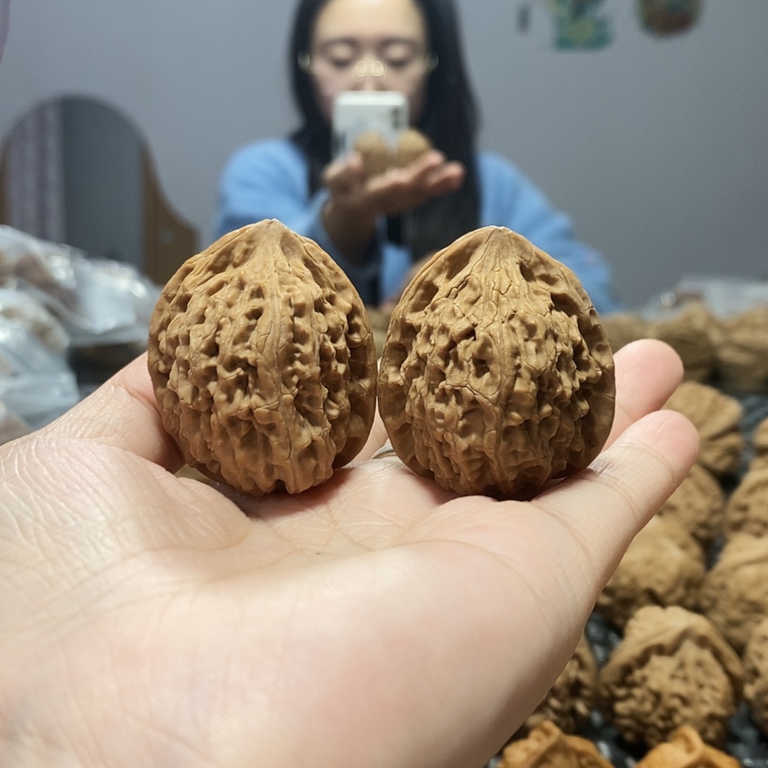 桃核吊坠荔枝纹36