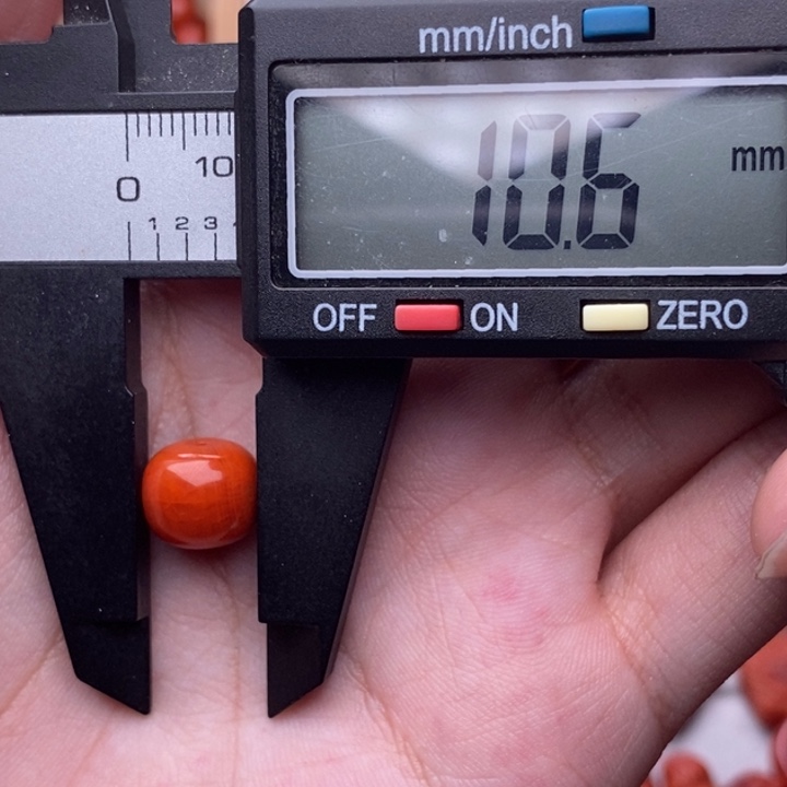 南红玛瑙配饰未镶嵌微瑕