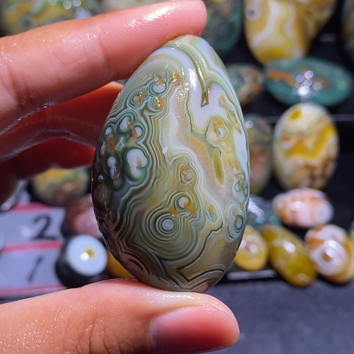 未镶嵌玛瑙/玉髓珠宝奇石