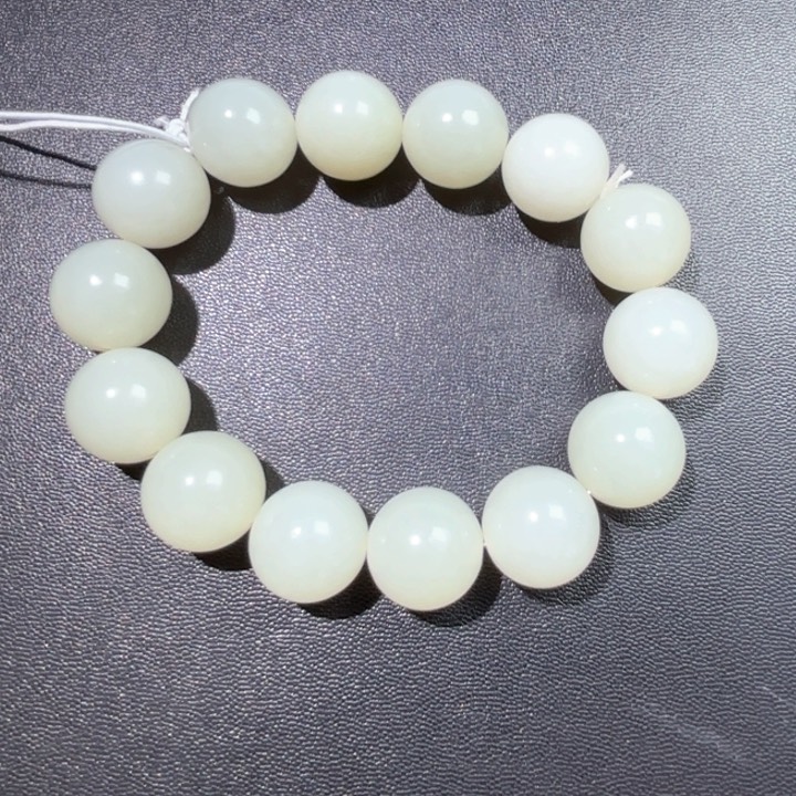 和田玉未镶嵌挂件完**球