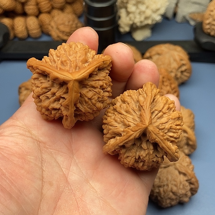 文玩核桃把件官帽奔