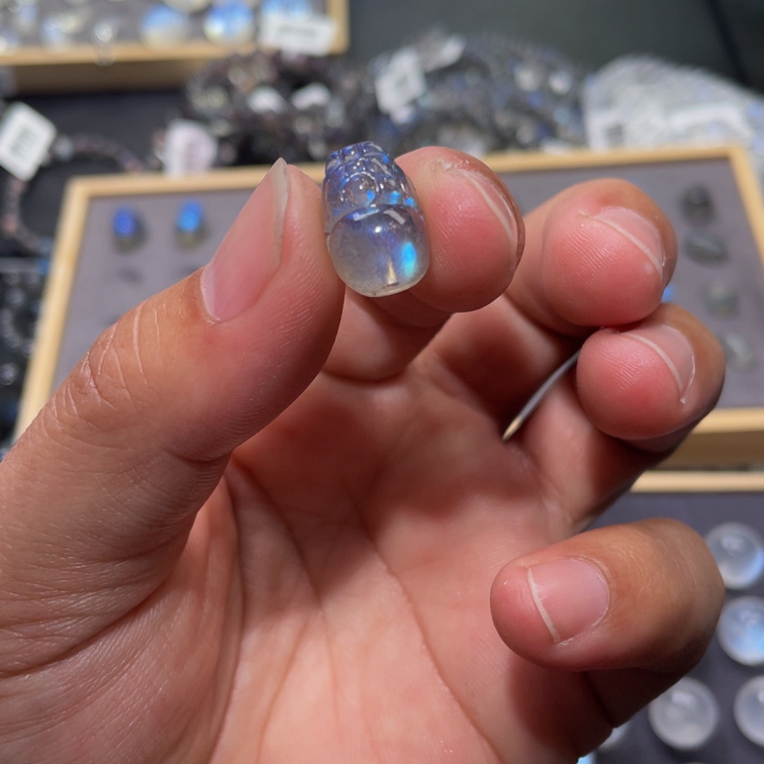 拉长石手链未镶嵌不*人拉长石貔貅