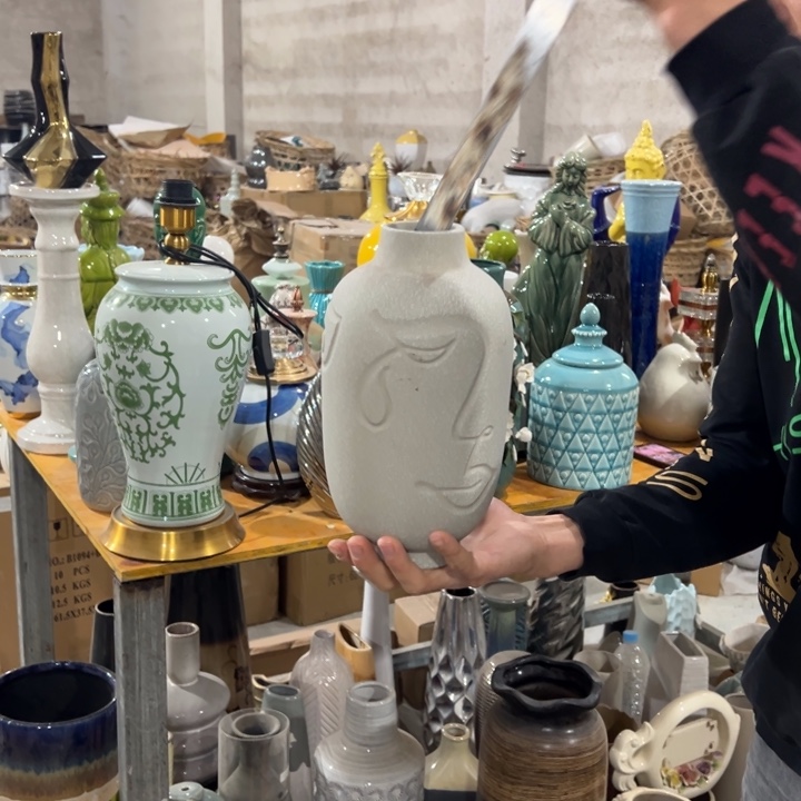 摆件高度25厘米口径5厘米微瑕捡漏