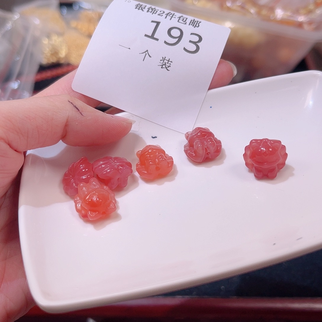 未镶嵌珠宝半成品水晶193 。       