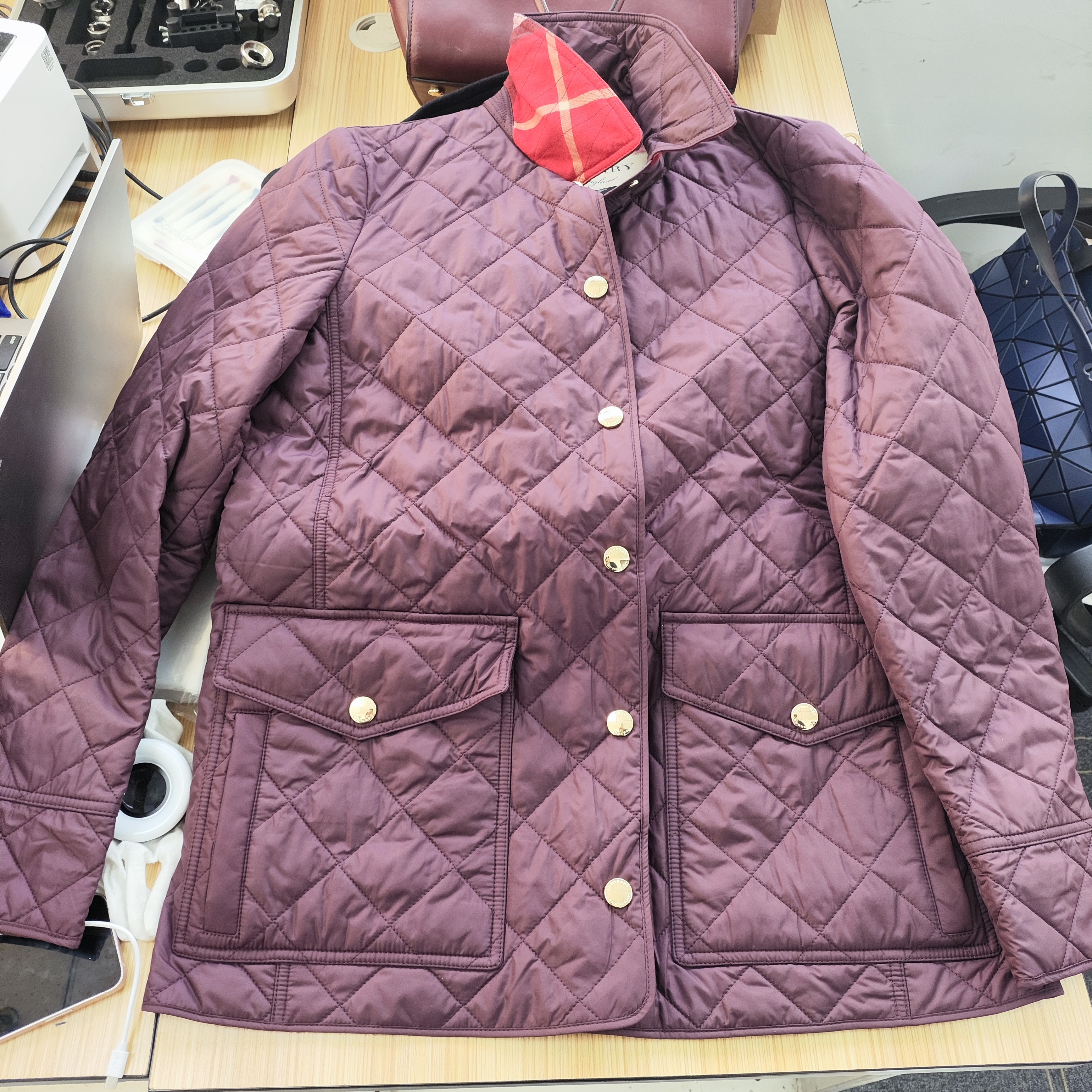 95新 BURBERRY/博柏利 麦殿/红色大衣a级/250114XLHYF03