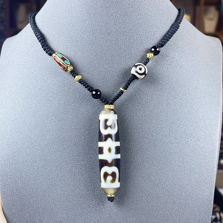 玛瑙/玉髓颈饰合金