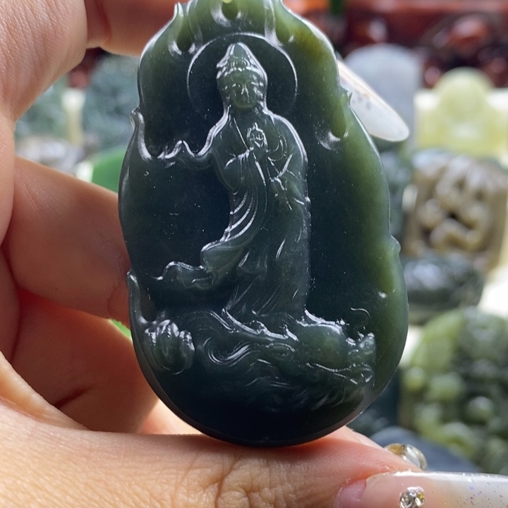 和田玉颈饰未镶嵌