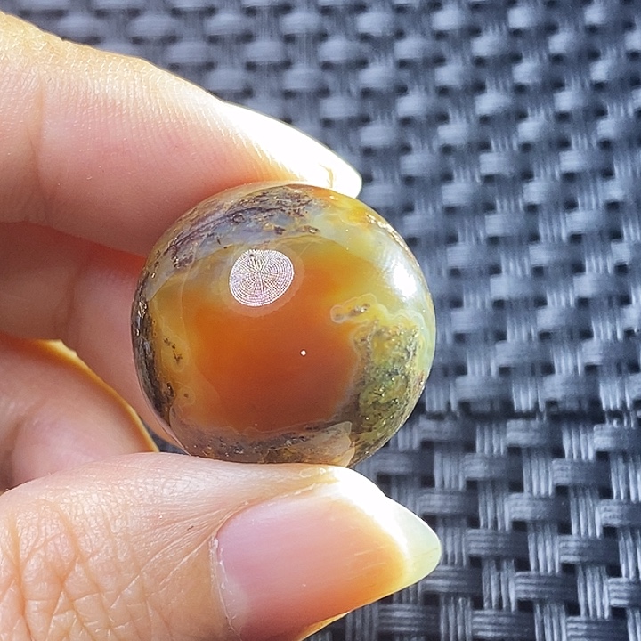 陈***子玛瑙/玉髓未镶嵌颈饰