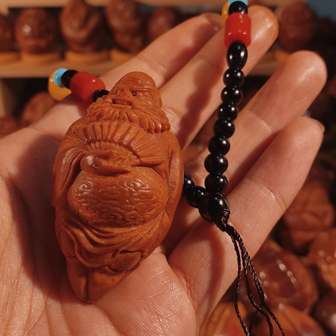 橄榄核把件救****）钟馗一颗