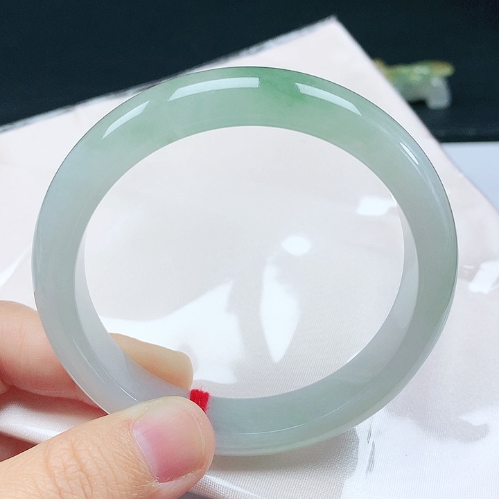 翡翠未镶嵌手镯天然翡翠手镯