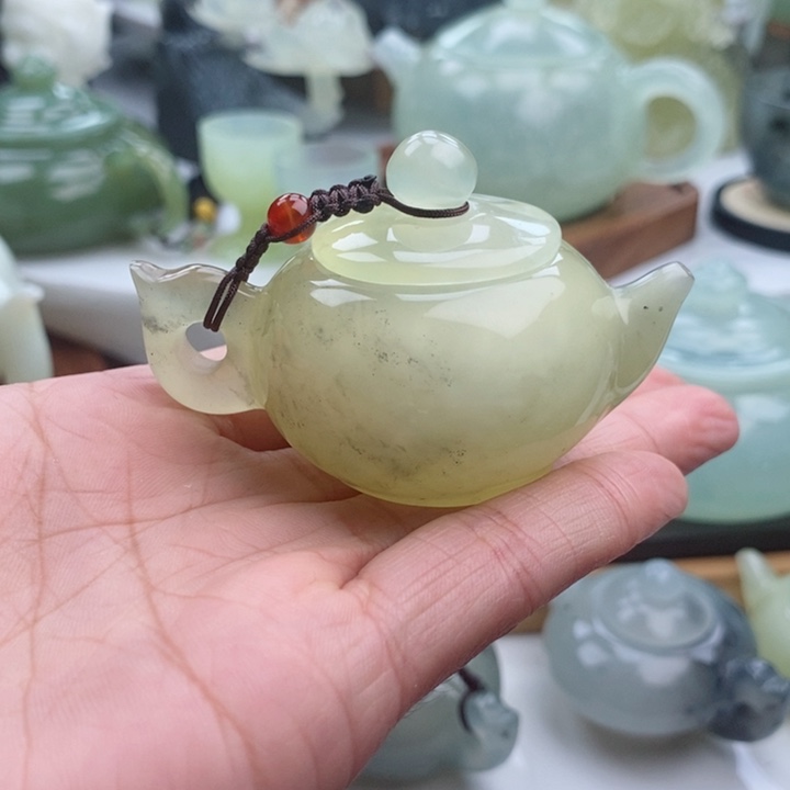 岫玉四大名玉手把壶未镶嵌