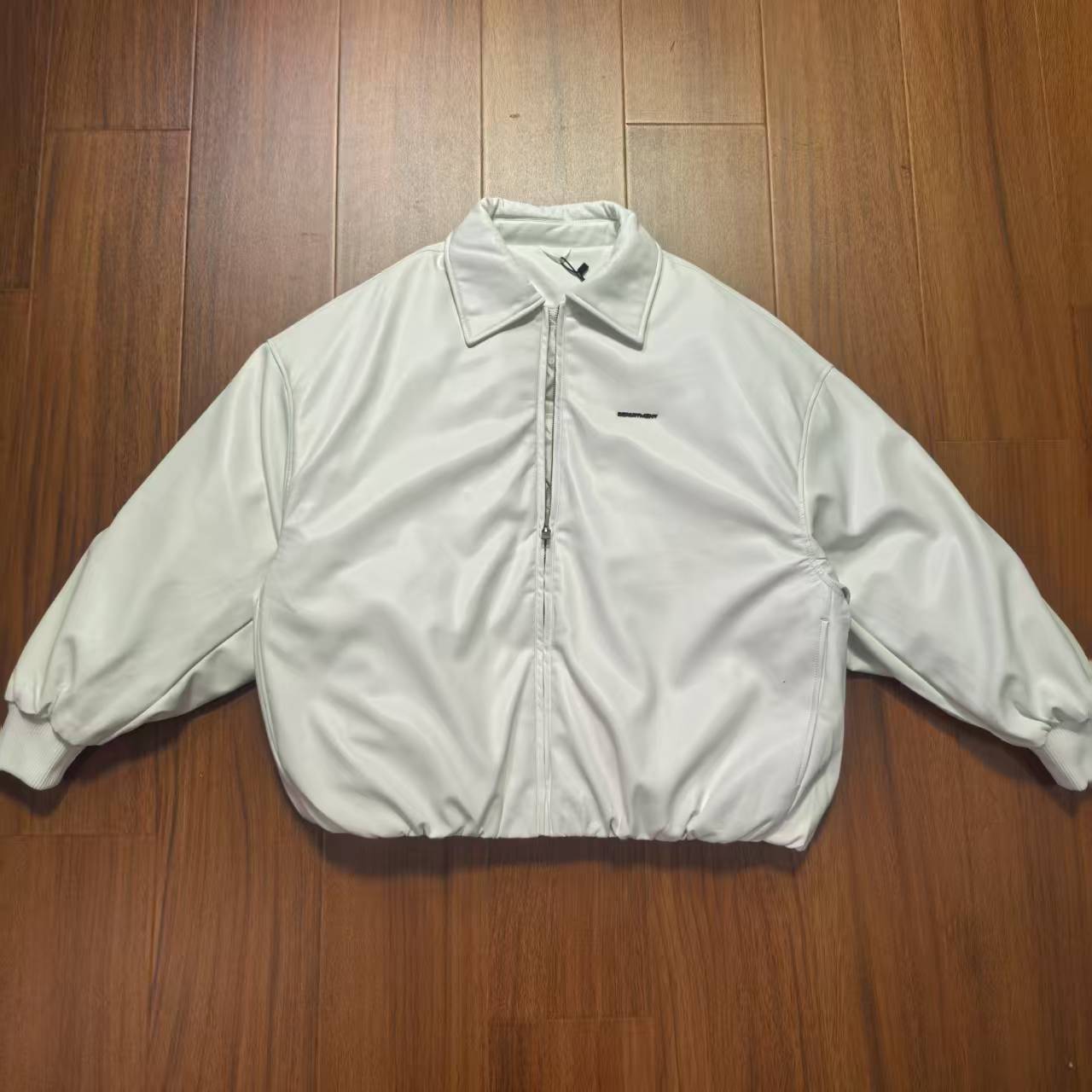 简约短宽版软PU夹克羽绒服外套【2688】
