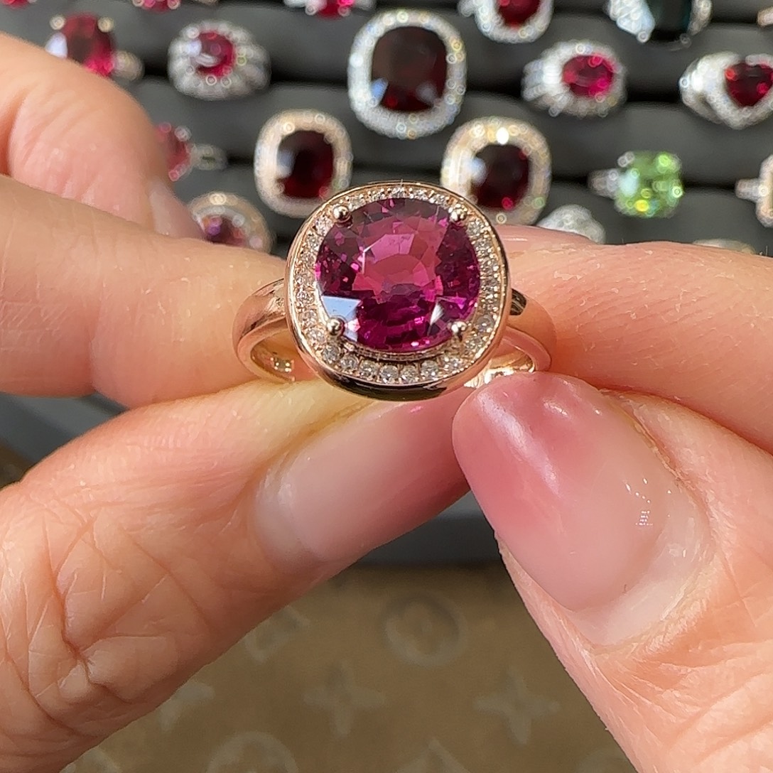 戒指18K金镶嵌碧玺2.32ct