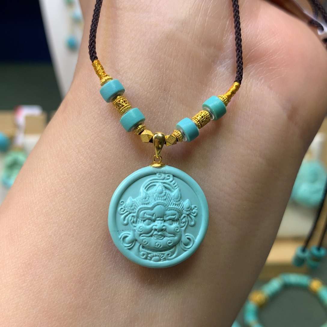 绿松石吊坠18K金镶嵌