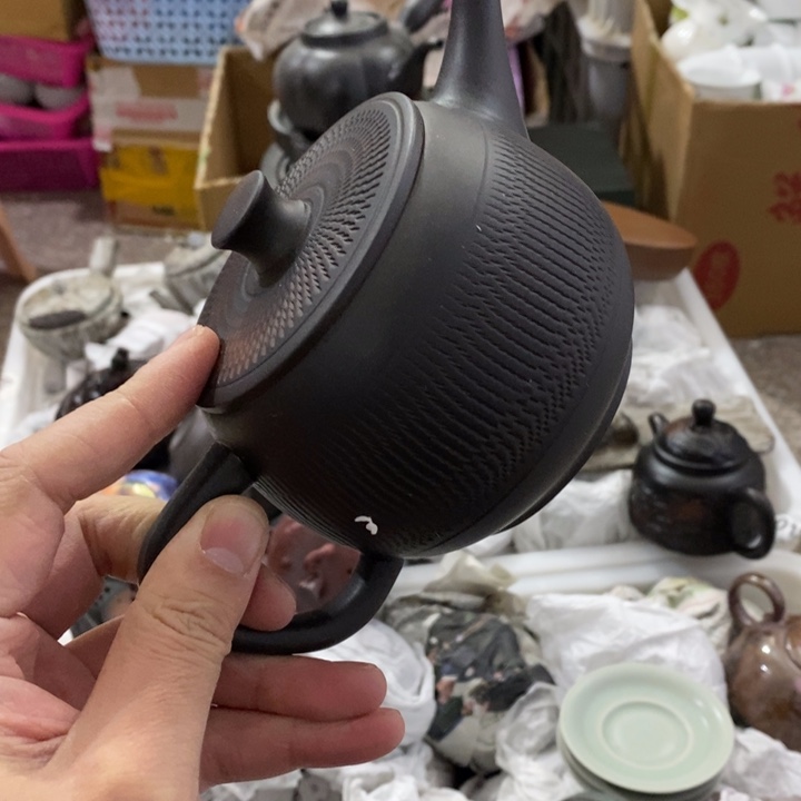 陶瓷艺术品及陶瓷壶