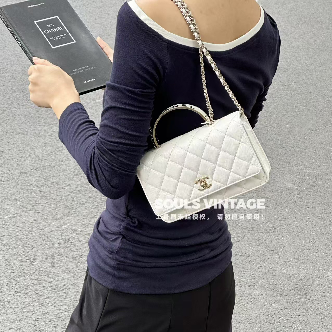 95新 Chanel/香奈儿 白金 荔枝纹牛皮 25C珐琅手柄Woc/622403911