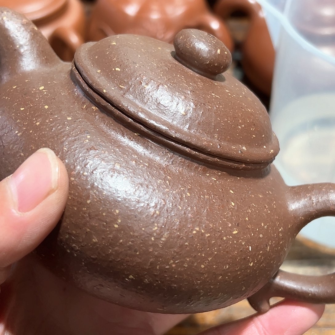 紫砂茶壶紫砂的味道很