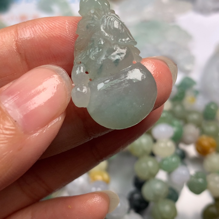 定制翡翠未镶嵌翡翠