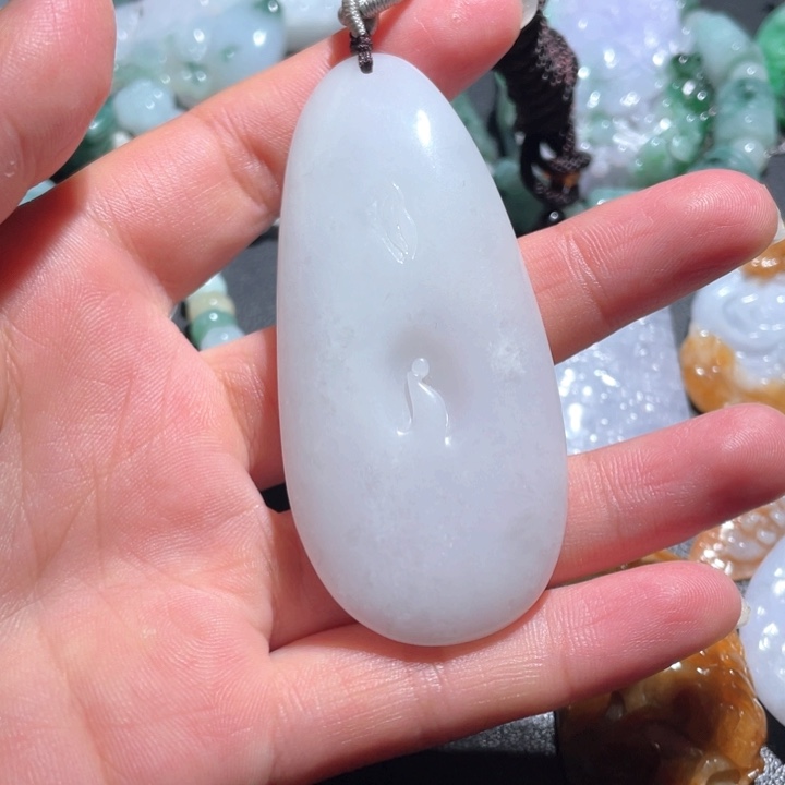 【闪购商品】翡翠颈饰未镶嵌天然翡翠