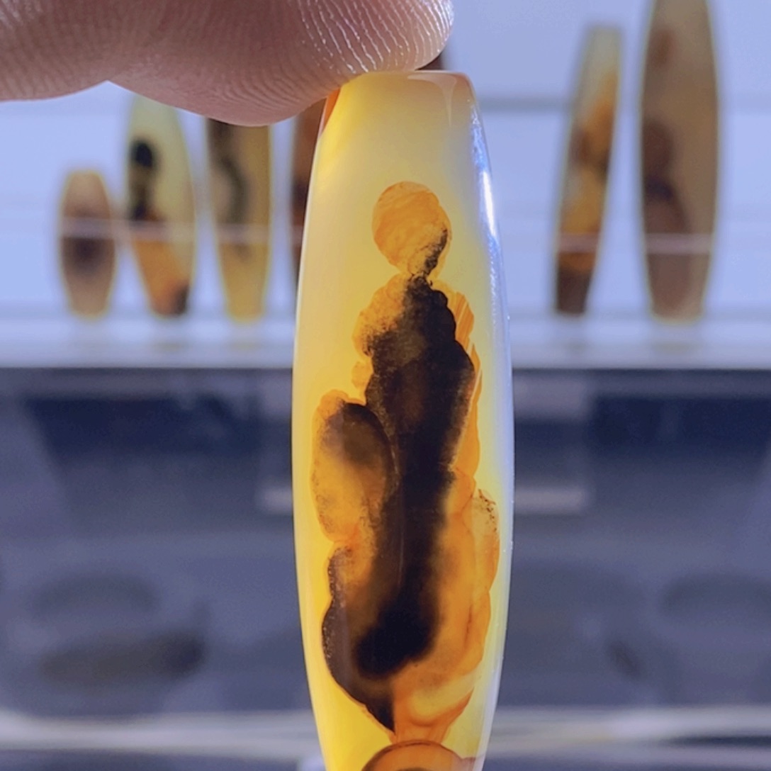 玛瑙/玉髓颈饰未镶嵌