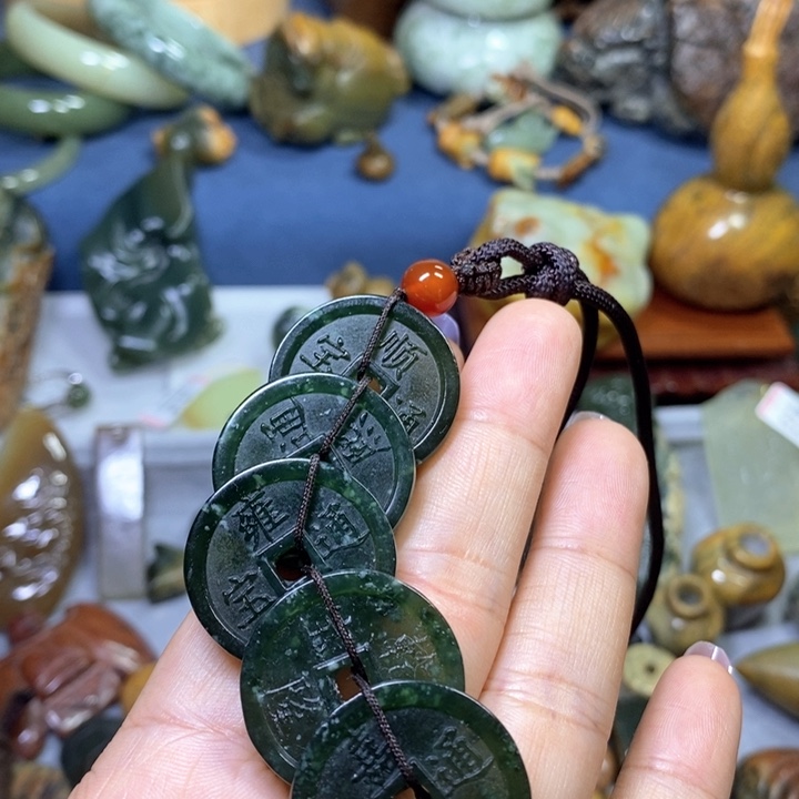 蛇纹石玉未镶嵌岫玉五帝钱