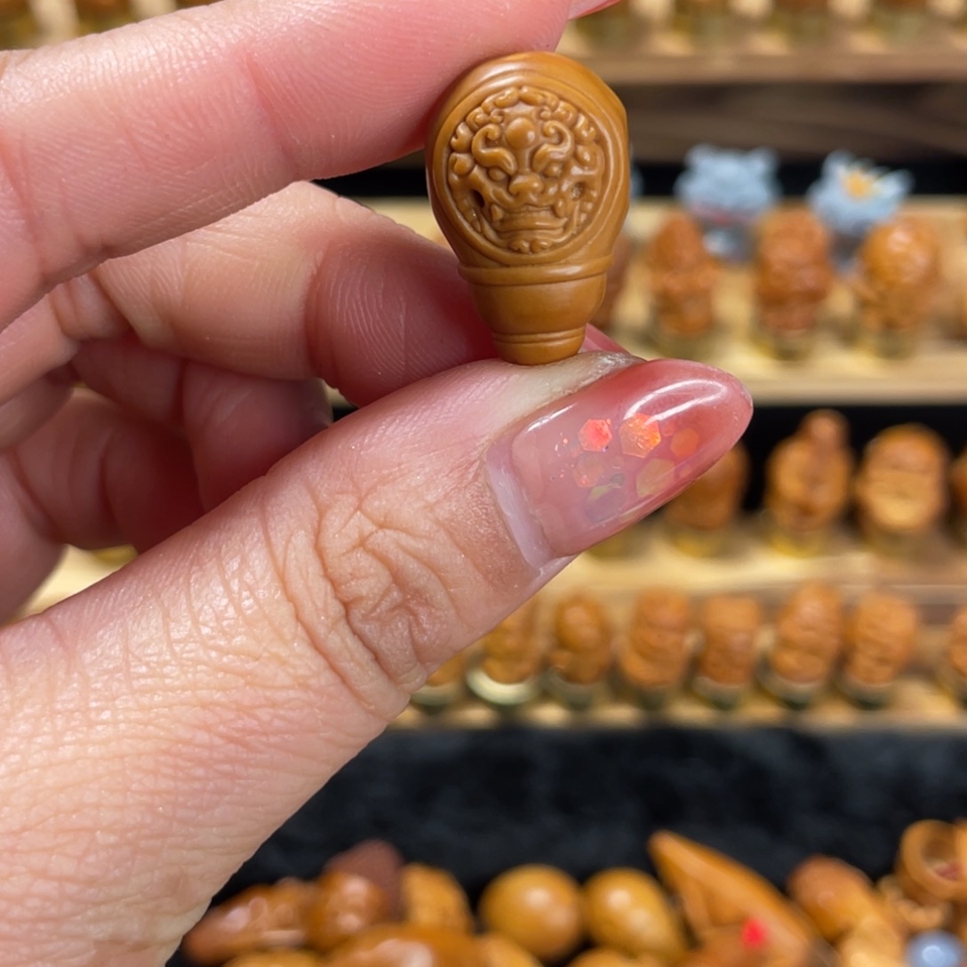 手串/手链橄榄核兽面三通