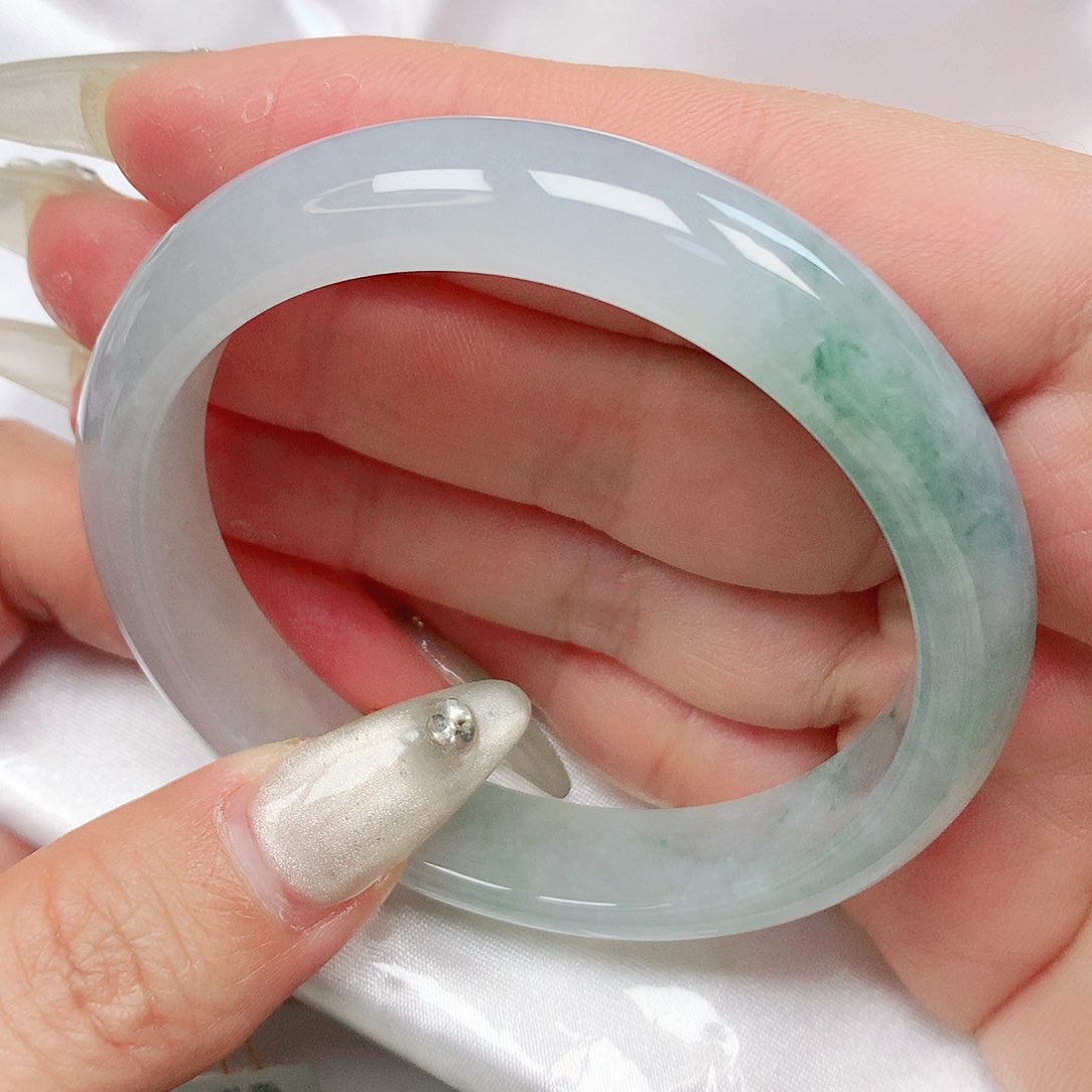 翡翠手镯未镶嵌美*抖音717