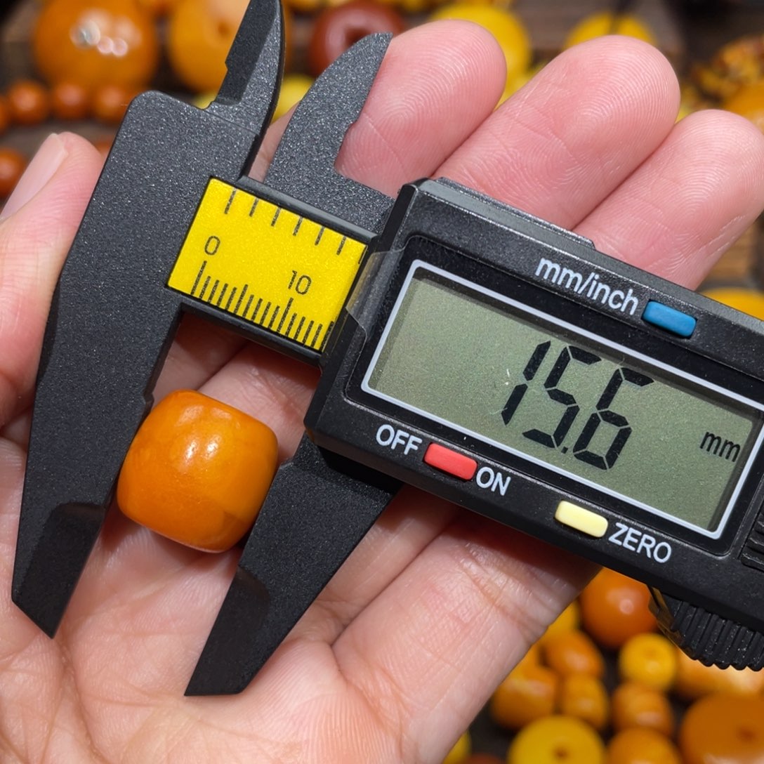 蜜蜡未镶嵌裸石桶子