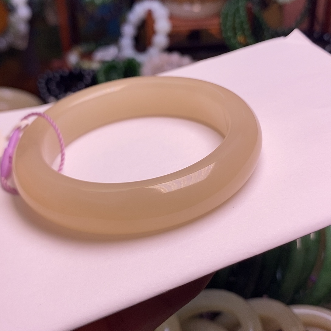 和田玉未镶嵌颈饰藕粉红粉老矿料钢板料手镯55.7