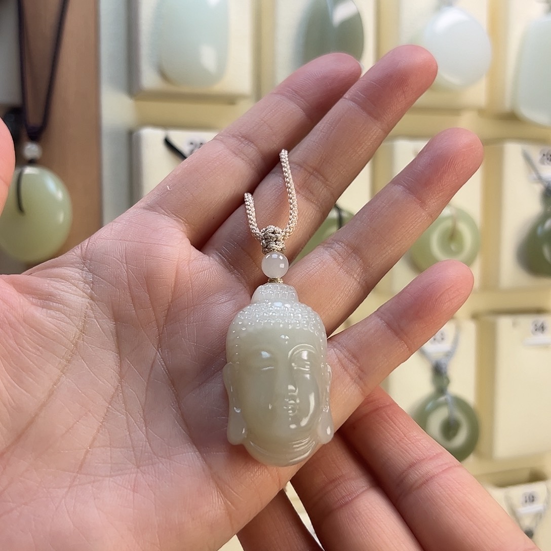 快***使和田玉未镶嵌颈饰