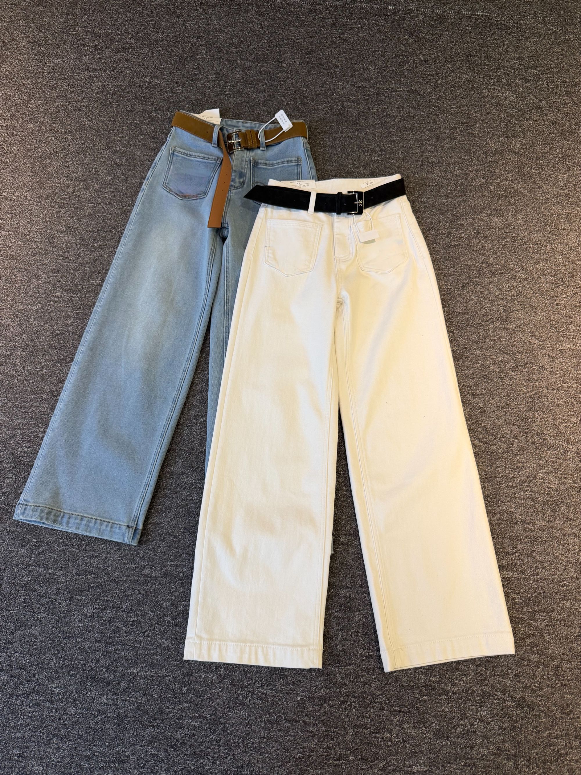 白色加绒高腰刺绣牛仔裤女春季宽松显瘦阔腿垂感直筒百搭洋气