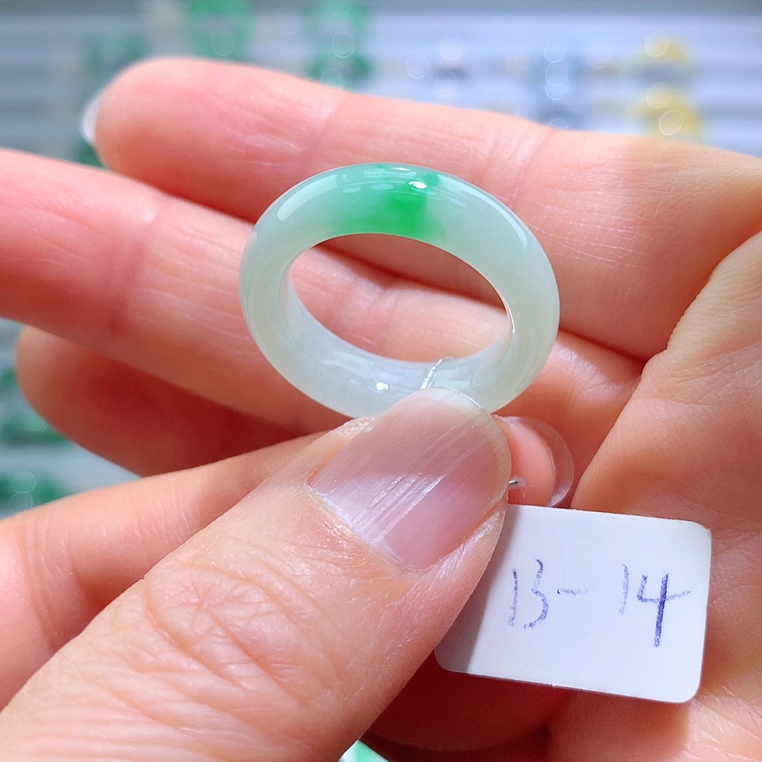 翡翠戒指未镶嵌13-14号