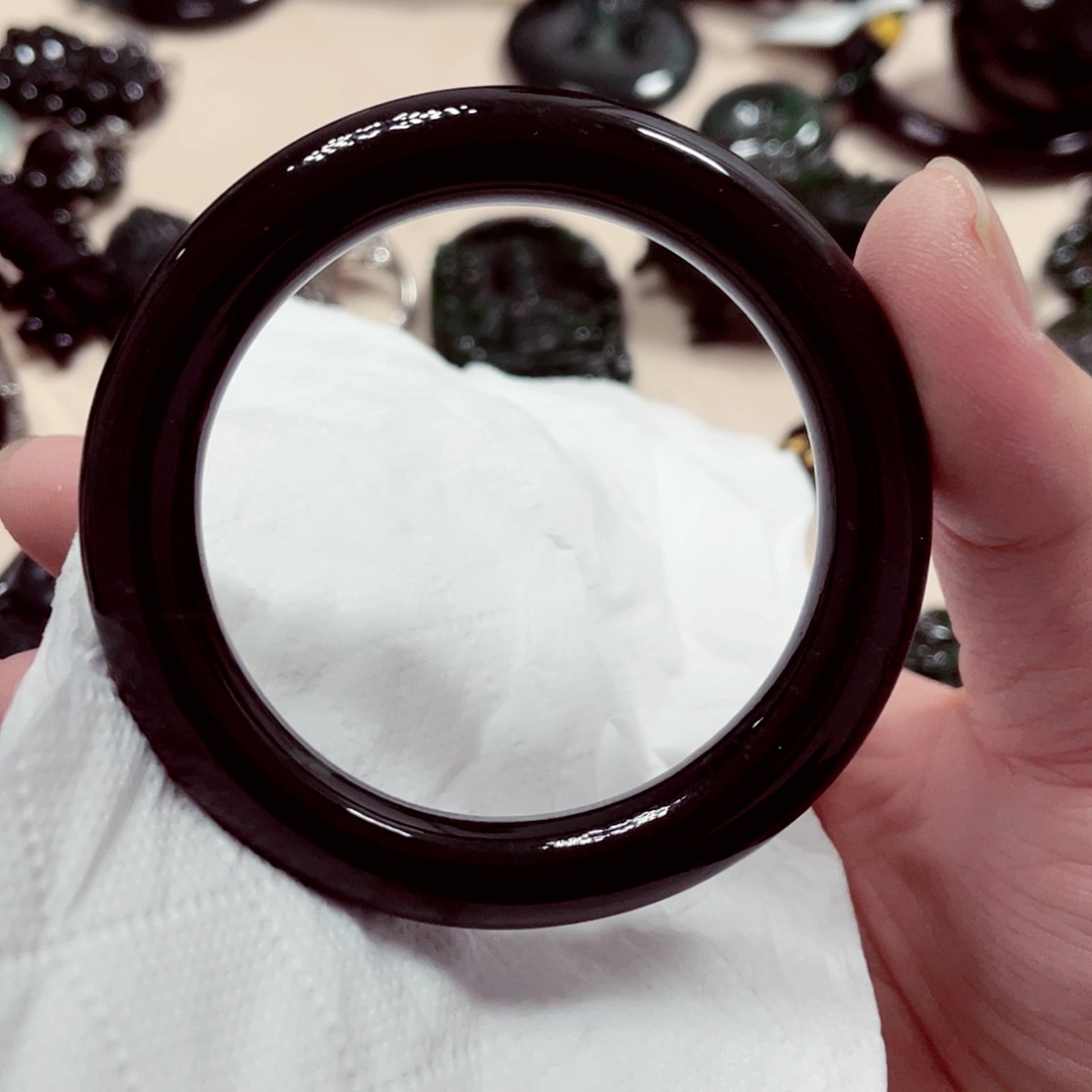 翡翠未镶嵌颈饰先鉴后发一物一证