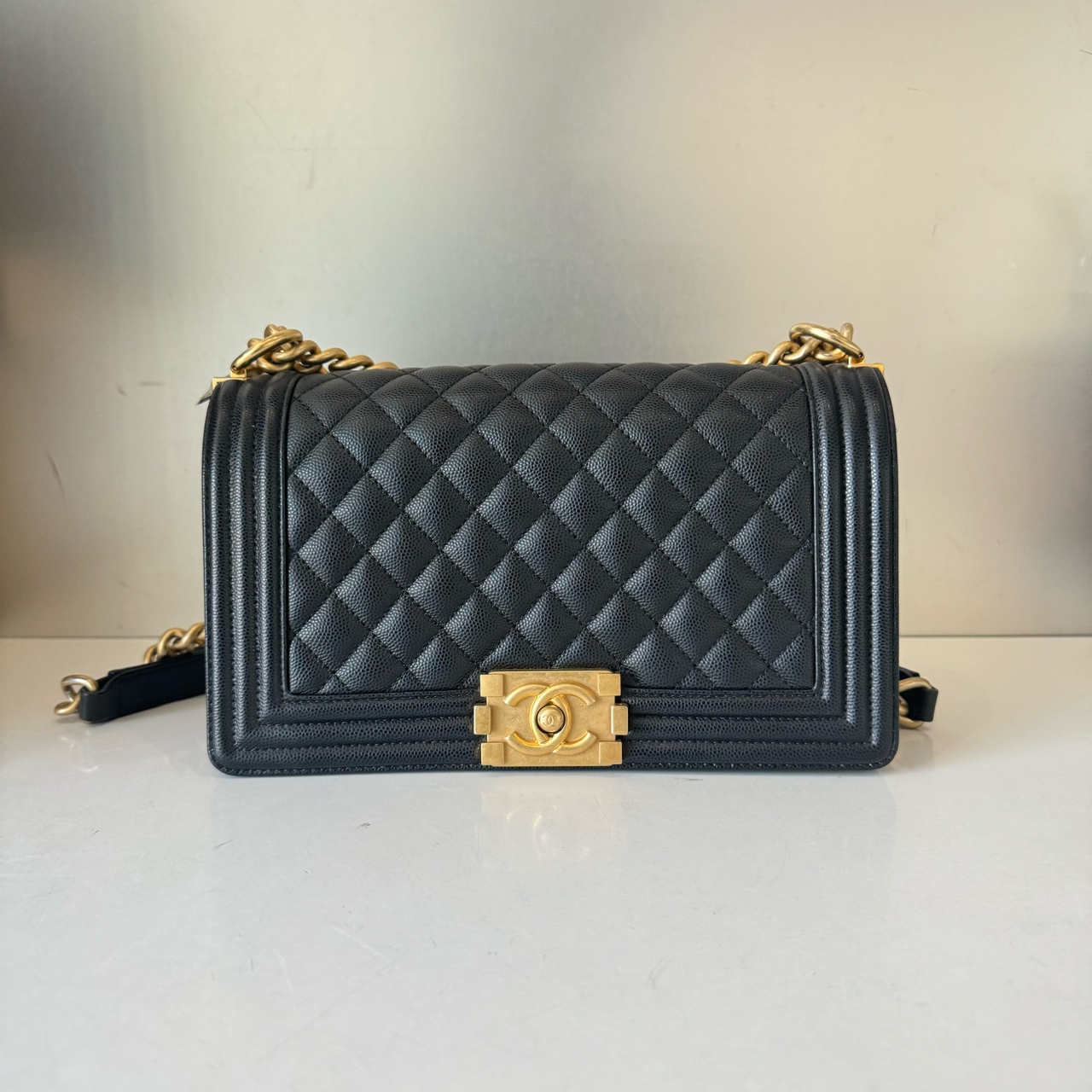 99新 Chanel/香奈儿 香奈儿leboy黑金中号荔枝牛 99新