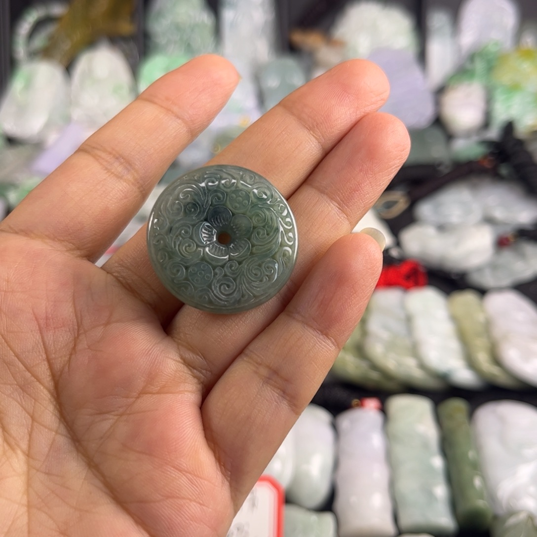 吊坠(不含链)未镶嵌翡翠