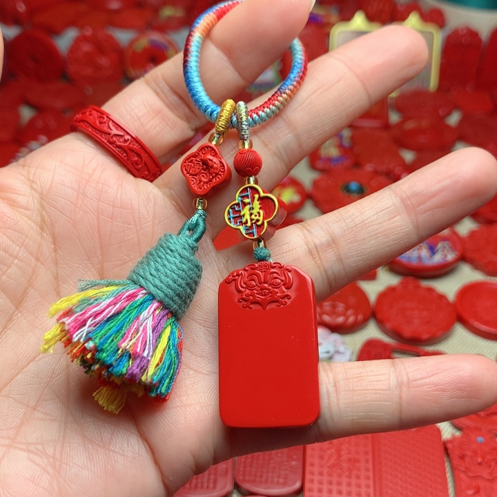 天然辰砂工艺品朱砂钥匙扣包包挂
