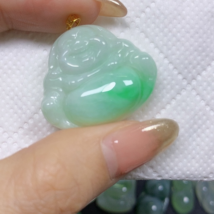 翡翠18K金镶嵌颈饰挂件