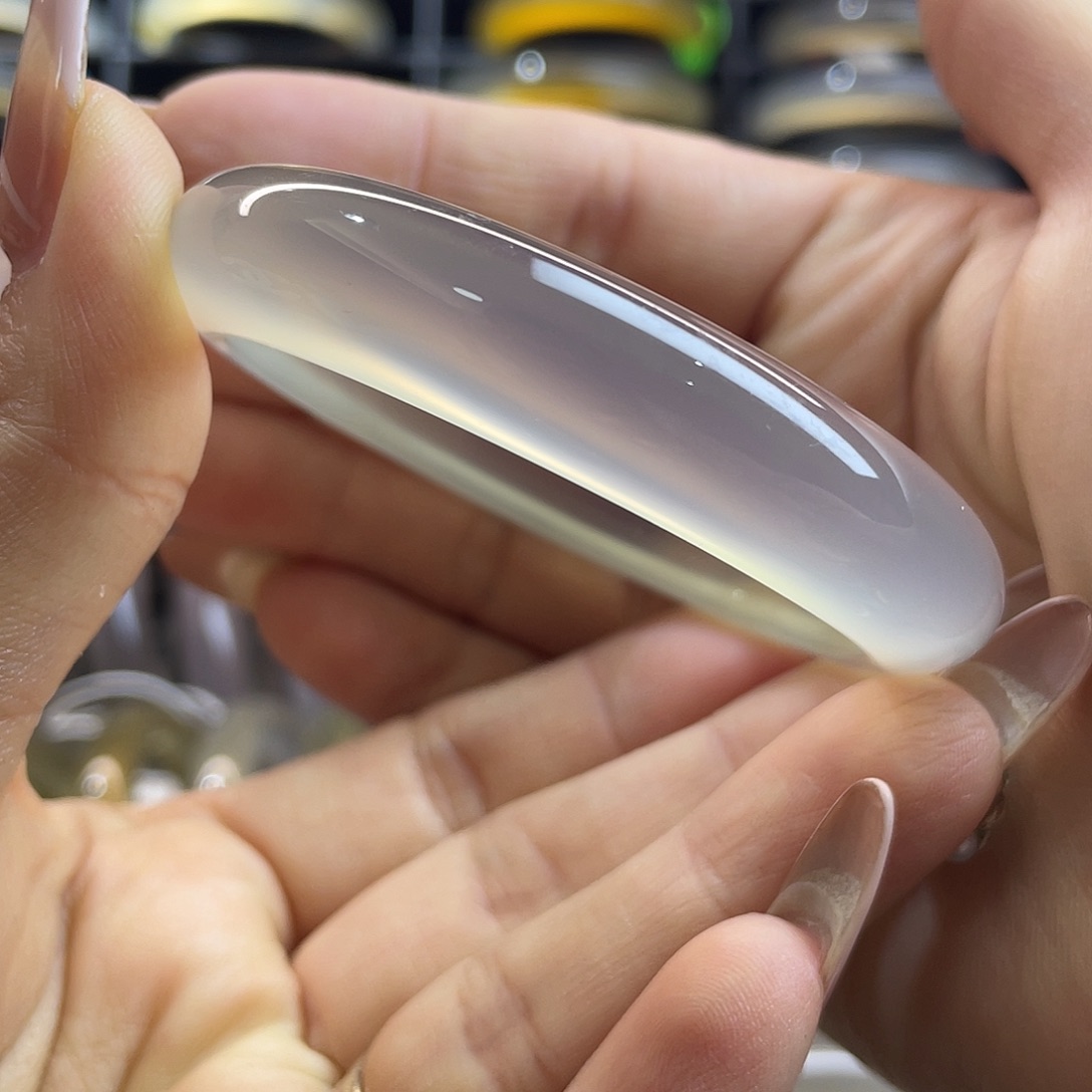 玛瑙/玉髓未镶嵌手镯毕业钢炮