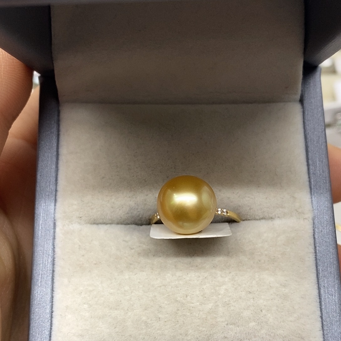 戒指18K金镶嵌海水珍珠